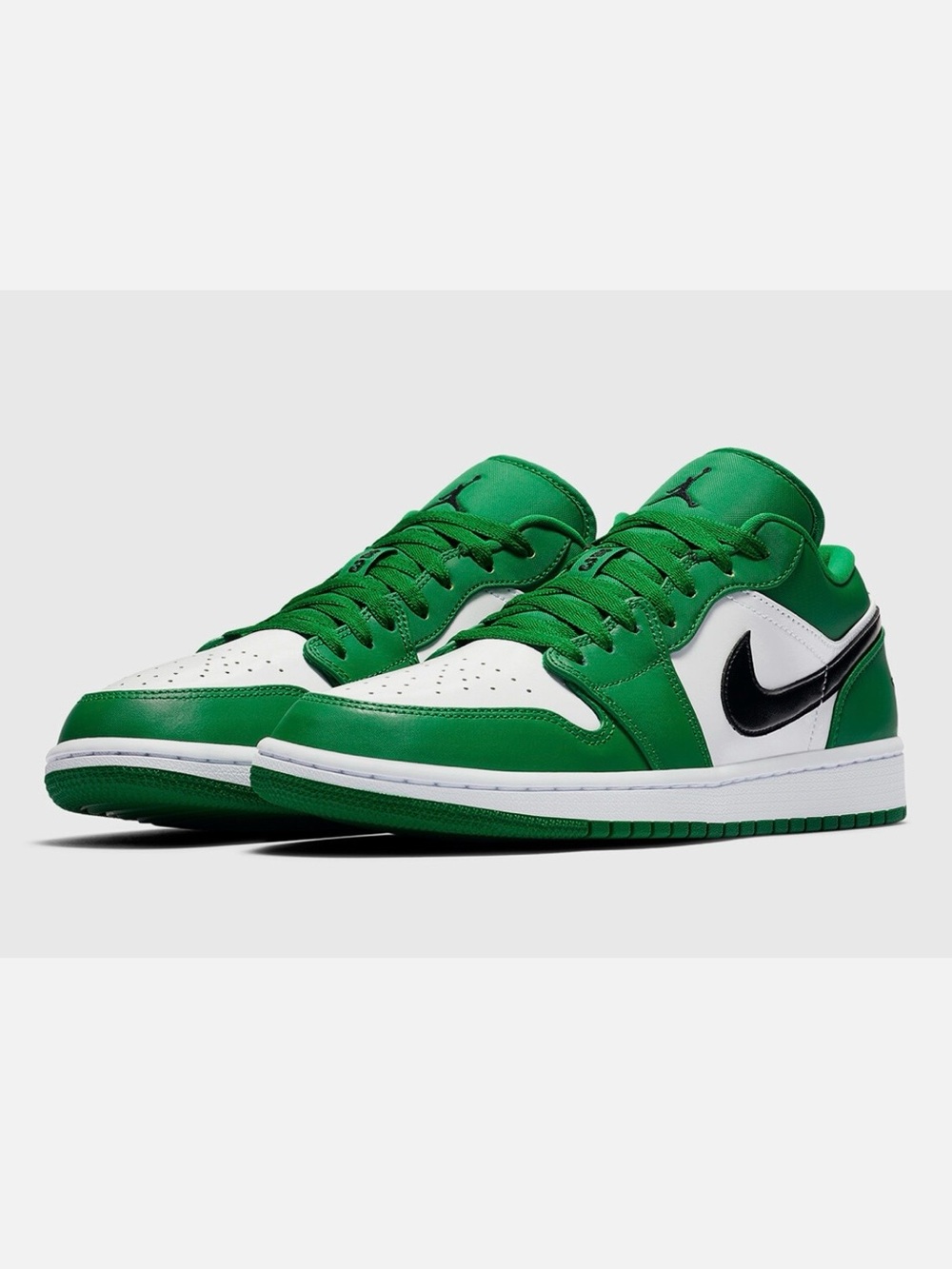 Brand New: Air Jordan 1 Low Pine Green Size US M 9.5